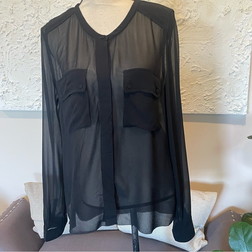 Wilfred 100% Silk Womens Black Long Sleeve Blouse Button Down Pockets Sheer Sz S